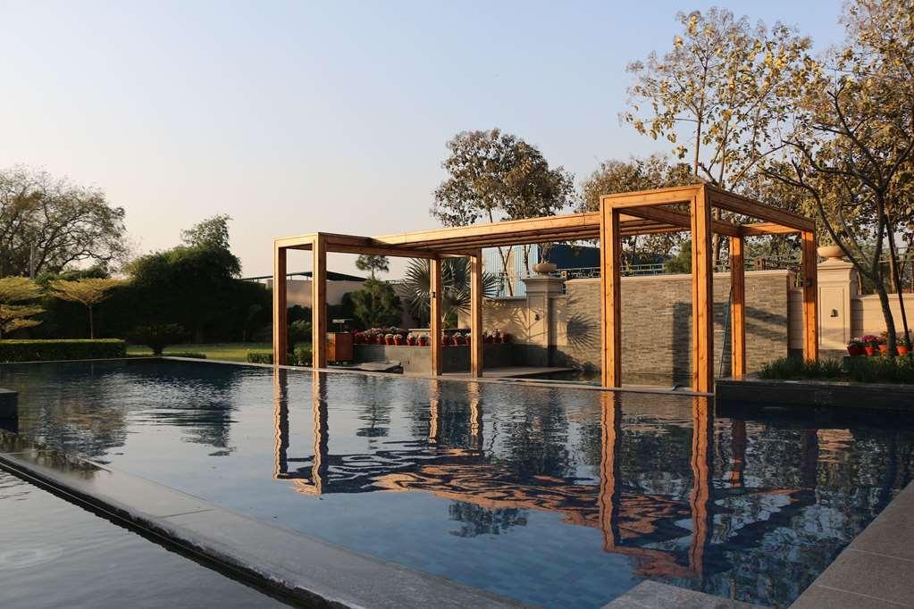 Ramada By Wyndham Varanasi Katesar Chandauli Facilidades foto