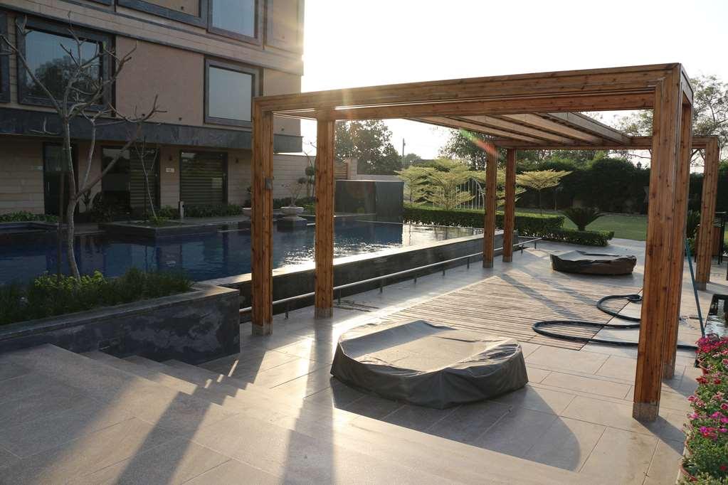 Ramada By Wyndham Varanasi Katesar Chandauli Facilidades foto