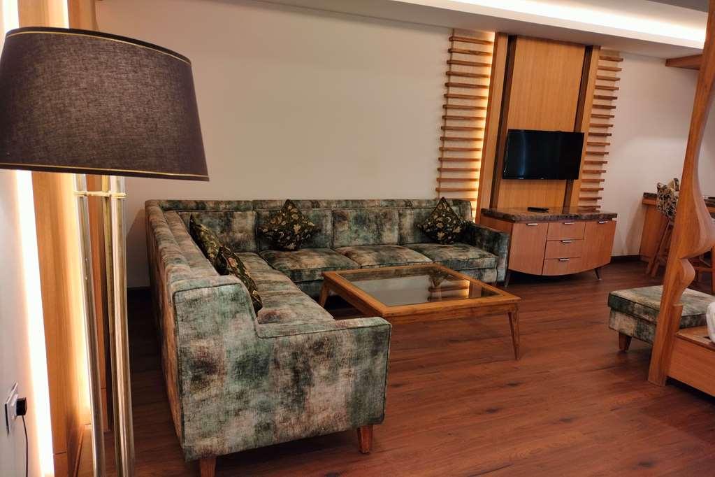 Ramada By Wyndham Varanasi Katesar Chandauli Quarto foto