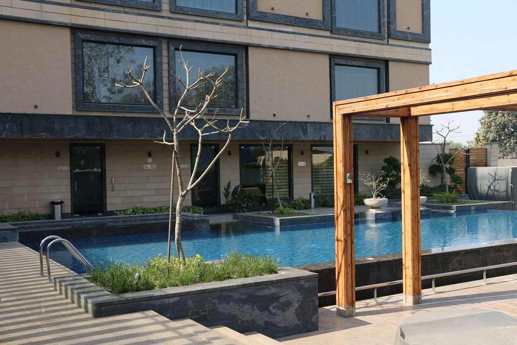 Ramada By Wyndham Varanasi Katesar Chandauli Facilidades foto