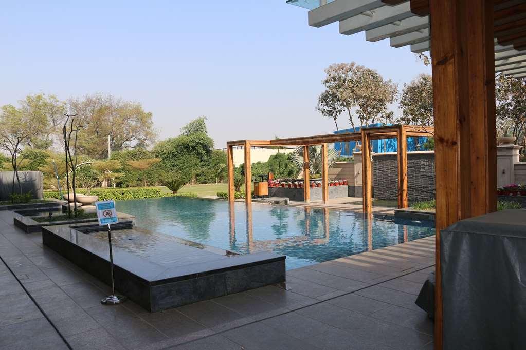 Ramada By Wyndham Varanasi Katesar Chandauli Facilidades foto